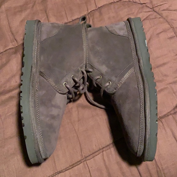 PERFECT FOR CHRISTMAS GIFT!   Men’s Laced Boots by UGG Brand.  NWOT! main image 13